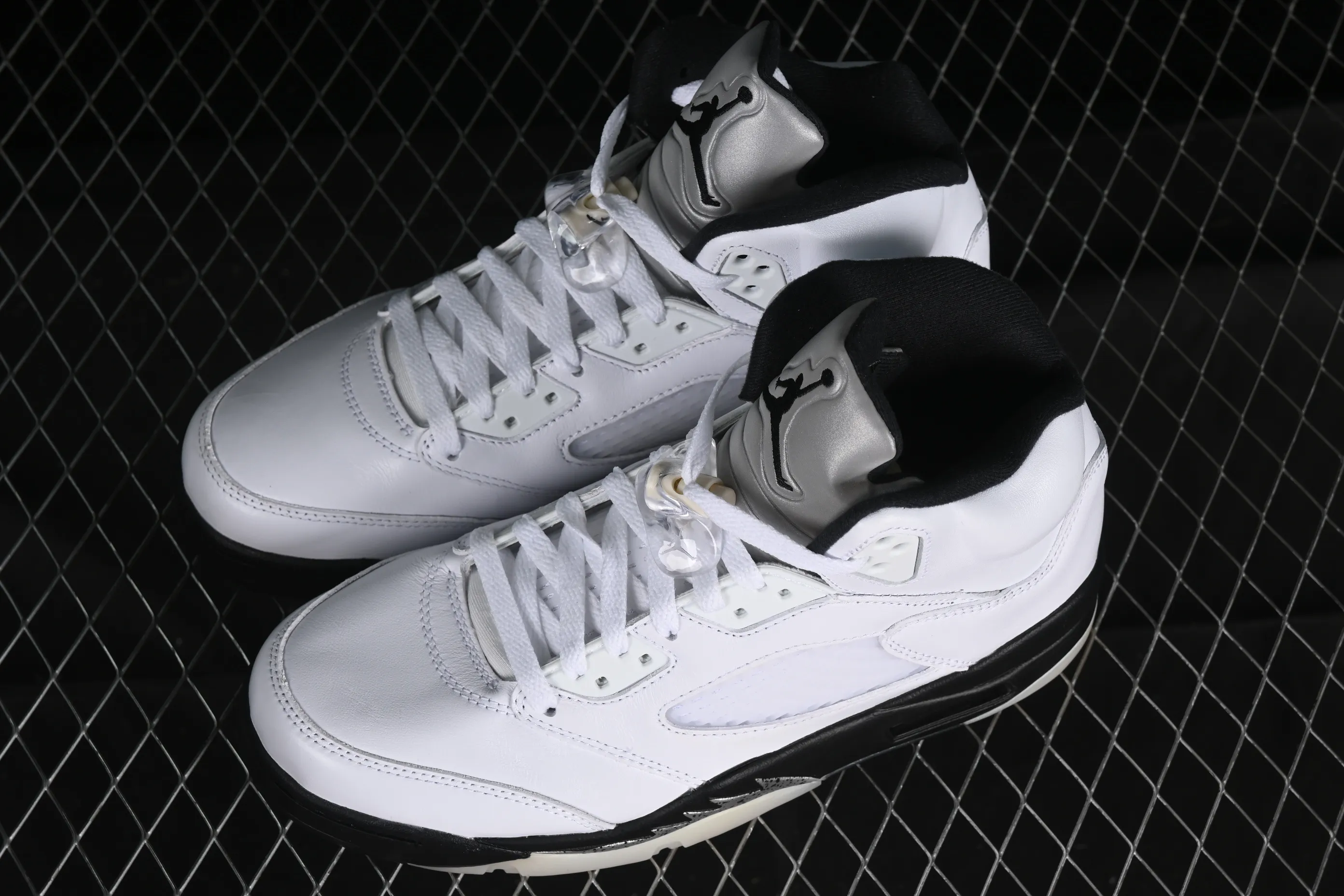 All categories Air Jordan Jordan series basketball shoes Air Jordan 5 P version Air Jordan 5 Retro AJ5 Joe 5 silver black DD0587-110